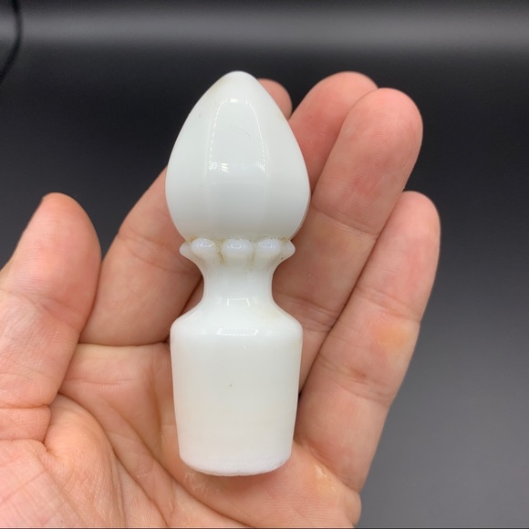 Westmorland Milk Glass Grape Perfume Bottle - Picture 8 of 8